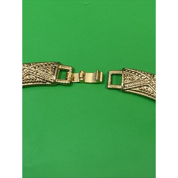 16" Gold Tone Rectangle Link Collar/Chocker Necklace with Rhinstones & Box Clasp - Picture 6 of 7